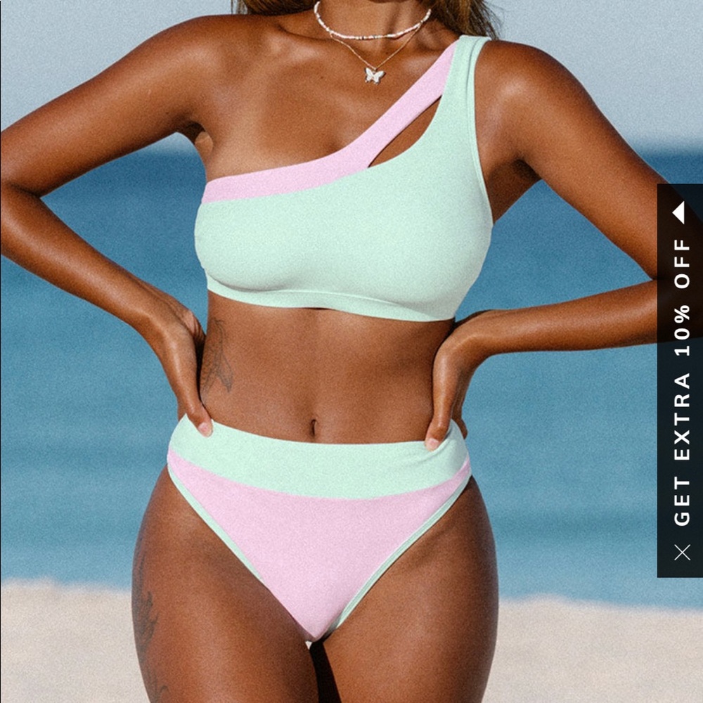 COPY - Cupshe high waisted suit
